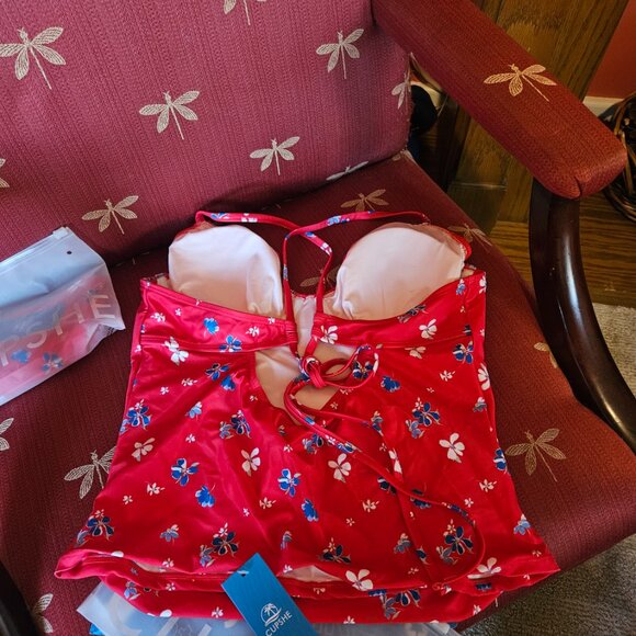 Women's Tankini Bathing Suit - NWT / never tried on or worn - Picture 2 of 6
